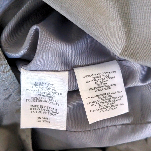 Stylish Light Jacket in Gray (NWT) - Picture 11 of 11